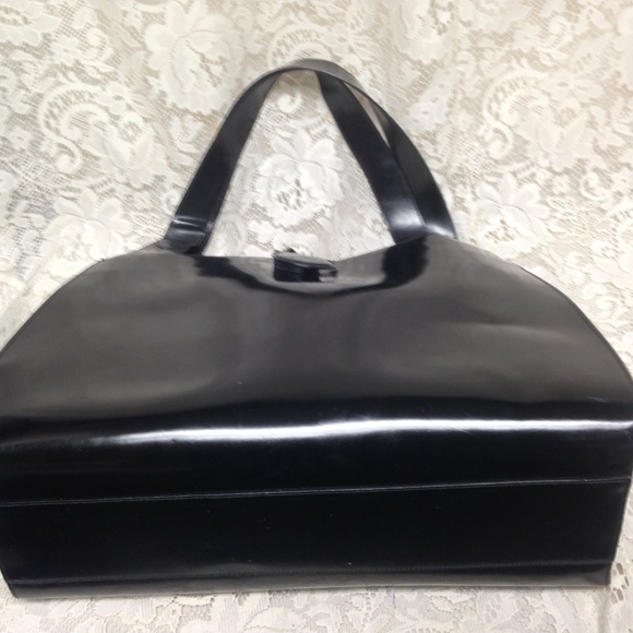 Ferragamo Large Black Enamel Patent Tote- Handbag - Picture 6 of 13